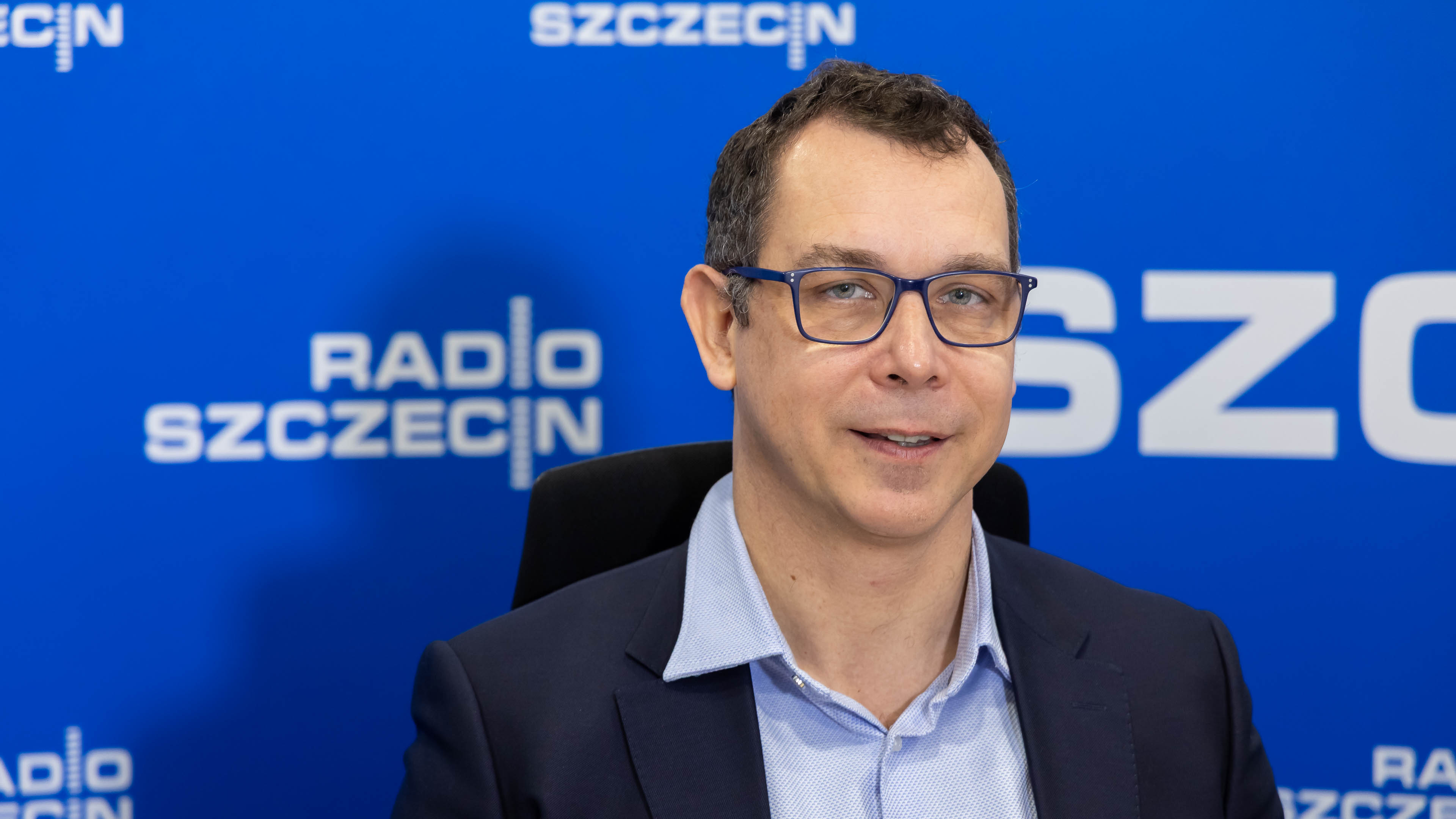 W Olsztynie mamy kolejne podejrzenie zakażenia błonicą. Ostatnio głośno było o przypadku dziecka, które po powrocie z zagranicy trafiło na oddział intensywnej terapii. Te pojedyncze przypadki nie oznaczają jeszcze powrotu groźnej choroby, ale powinny być alarmujące - mówił w Rozmowach pod Krawatem prof. Miłosz Parczewski, konsultant krajowy w dziedzinie chorób zakaźnych.