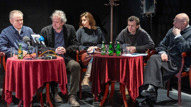 Jerzy Madejski, Adam Opatowicz, Renata Dancewicz, Karol Wróblewski, Wojciech Kalarus. Fot. Robert Stachnik [Radio Szczecin] Szczeciński Festiwal Bonhoeffera. Znamy program [ZDJĘCIA]