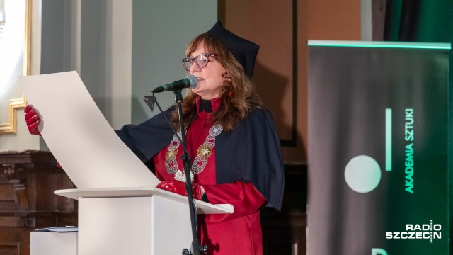 Dr hab. Mirosława Jarmołowicz, prof. AS, rektor Akademii Sztuki w Szczecinie. Fot. Robert Stachnik [Radio Szczecin] Mariusz Kwiecień z tytułem doktora honoris causa Akademii Sztuki w Szczecinie [WIDEO, ZDJĘCIA]
