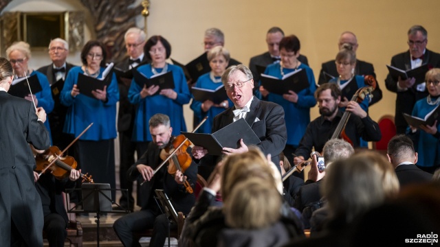 Fot. Kamila Kozioł [Radio Szczecin] "Chwyta za serce, łzy mi lecą". Koncert w kościele seminaryjnym [ZDJĘCIA]