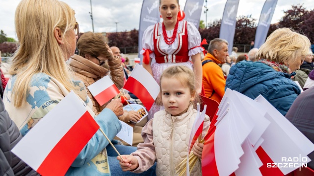 Fot. Robert Stachnik [Radio Szczecin] 80 lat polskiego Pomorza Zachodniego. Świętowaliśmy na pl. Solidarności [WIDEO, ZDJĘCIA]