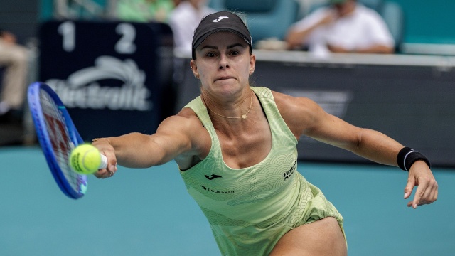 Magda Linette i Iga Świątek awansowały do ćwierćfinałów turnieju Miami Open.