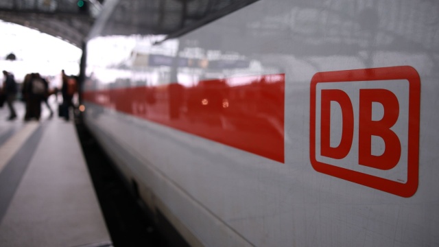 Niemieckie pociągi jeszcze nigdy nie były tak opóźnione. Deutsche Bahn opublikowała wyniki finansowe - ma straty sięgające setek milionów euro. Koncern zaprezentował też rekordowo niską liczbę punktualnych pociągów.
