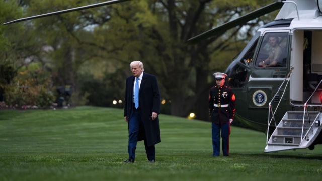 Prezydent Donald Trump spotka się w poniedziałek w Białym Domu z premierem Benjaminem Netanjahu. Szef izraelskiego rządu będzie pierwszym zagranicznym przywódcą, który spotka się z amerykańskim prezydentem po ogłoszeniu przez niego globalnych ceł.