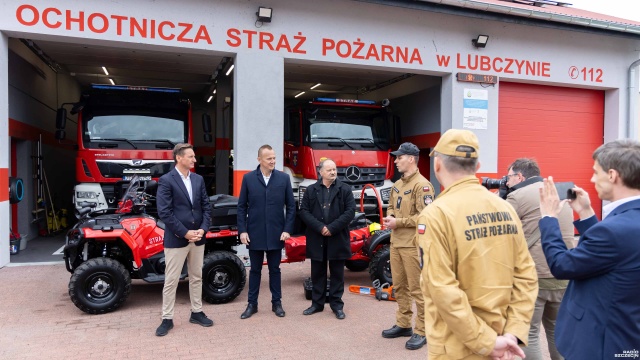 To sprzęt do zadań specjalnych. Ochotnicza Straż Pożarna w Lubczynie otrzymała wyposażenie, niezbędne do ochrony wałów przeciwpowodziowych.