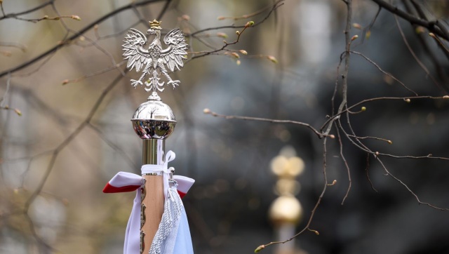 W Bykowni pod Kijowem oddano hołd ofiarom zbrodni katyńskiej. Polscy dyplomaci i przedstawiciele polskiej mniejszości złożyli wieńce i zapalili znicze na mogiłach pomordowanych Polaków z tak zwanej ukraińskiej listy katyńskiej.