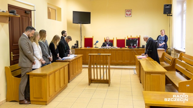 Pół roku więzienia z zawieszeniem na rok - taki wyrok usłyszał szczeciński notariusz Jan B. To kara za łamanie praw pracowniczych wobec czterech osób.