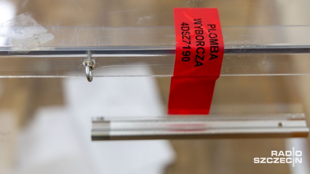 Zaświadczenie o prawie do głosowania albo zmiana miejsca głosowania. Takie możliwości mają wyborcy, którzy planują wyjazd w dniu wyborów prezydenckich, ale chcieliby zagłosować.