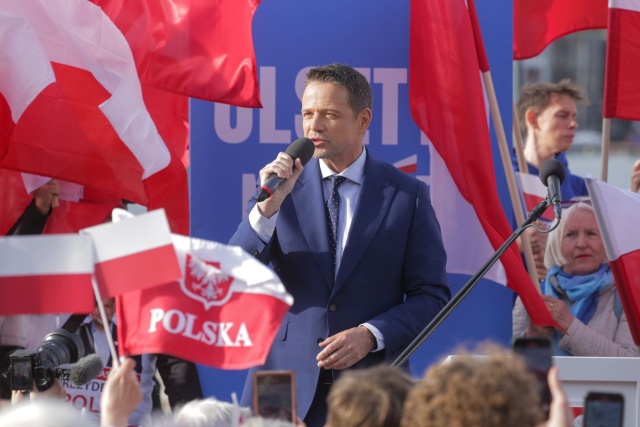 Nie ma miejsca w polskiej polityce dla ludzi, którzy wygłaszają hasła antysemickie czy prorosyjskie - tak mówił podczas spotkania z wyborcami kandydat Koalicji Obywatelskiej na prezydenta Rafał Trzaskowski.