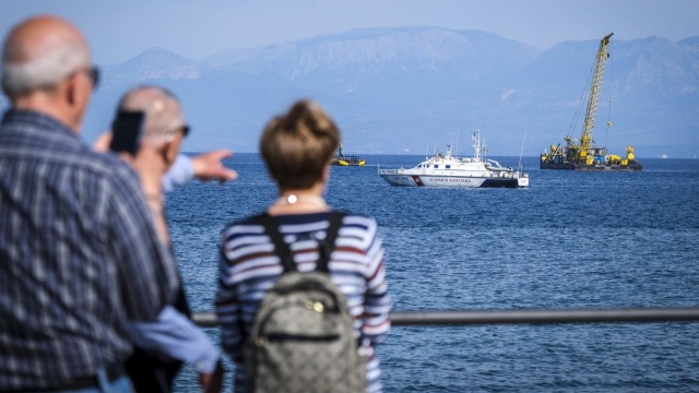 U wybrzeży Sycylii koło portu Porticello rozpoczęło się wydobywanie na powierzchnię jachtu Bayesian, który zatonął w sierpniu ubiegłego roku. Zginęło na nim siedem osób, w tym właściciel - brytyjski magnat medialny Mike Lynch - i jego córka.