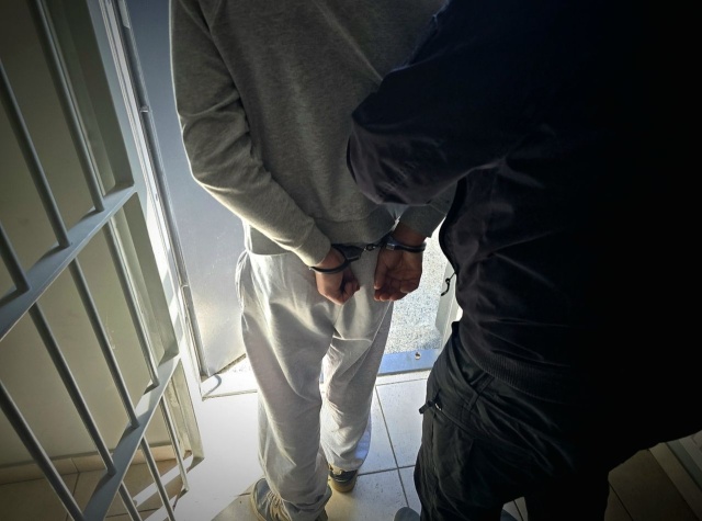 Zarzut spowodowania ciężkiego uszczerbku na zdrowiu usłyszał 22-latek podejrzany o pobicie w Międzyzdrojach.