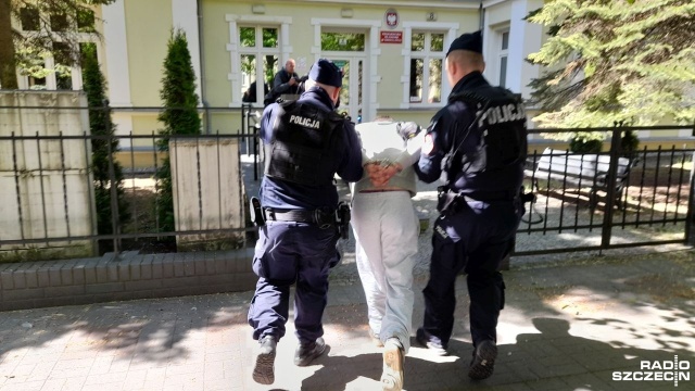 Zarzut spowodowania ciężkiego uszczerbku na zdrowiu usłyszał 22-latek podejrzany o pobicie w Międzyzdrojach.