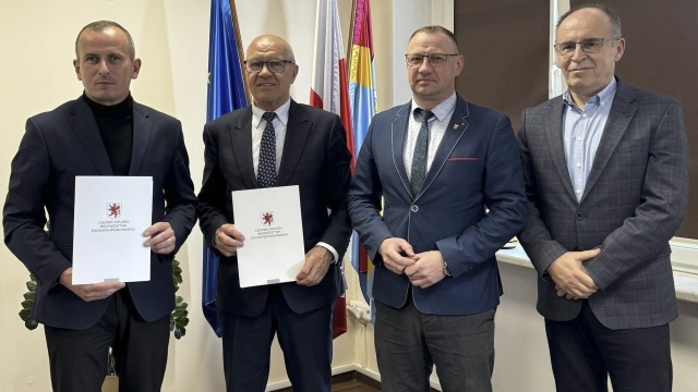 Ponad 2,5 mln zł dla Powiatu Łobeskiego i blisko 1,5 mln zł dla Powiatu Gryfińskiego - takie dotacje przyznanł Urząd Marszałkowski.
