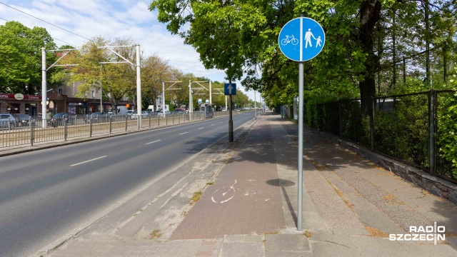 Będzie nowa droga rowerowa wzdłuż najdłuższej ulicy w Szczecinie. Ścieżki doczeka się aleja Wojska Polskiego, i to na niemałym odcinku, bo od ronda Szarych Szeregów do ulicy Kupczyka, czyli do jeziora Głębokie.