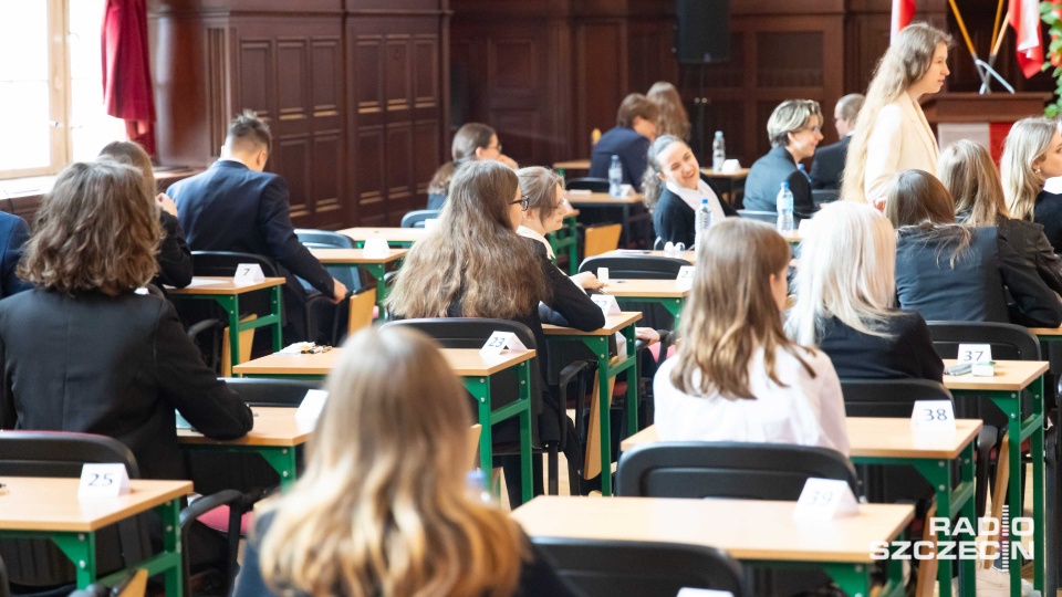 Arkusze egzaminacyjne już w rękach maturzystów. "Nie ma się czego bać"[ZDJĘCIA]