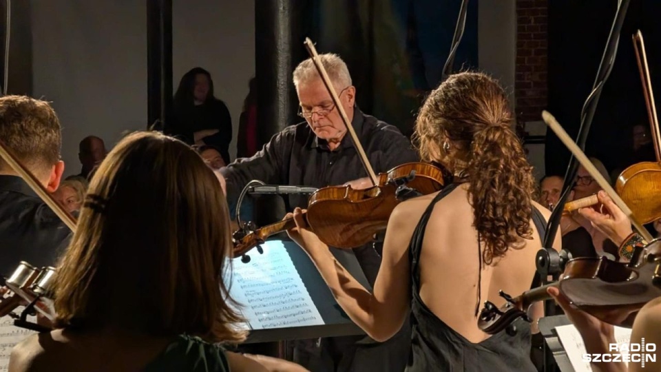 "Przebudzenie" na szczecińskiej Łasztowni pod batutą islandzkiego dyrygenta